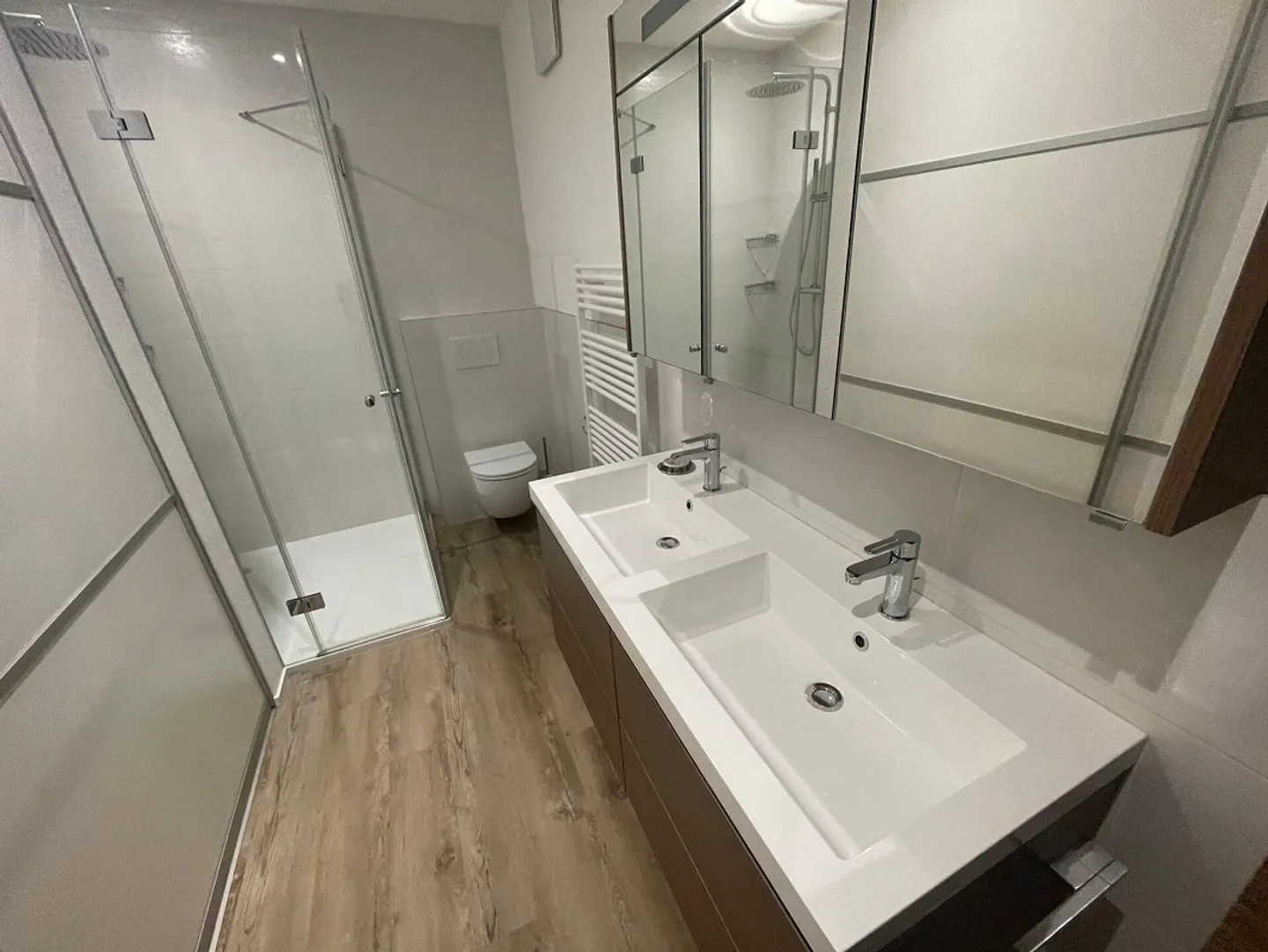 Modern, light-flooded loft with large balcony - Photo 4 of 5