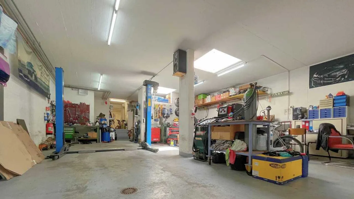 Corner townhouse with workshop possibility in Gebenstorf, 6.5 rooms - Photo 9 of 10