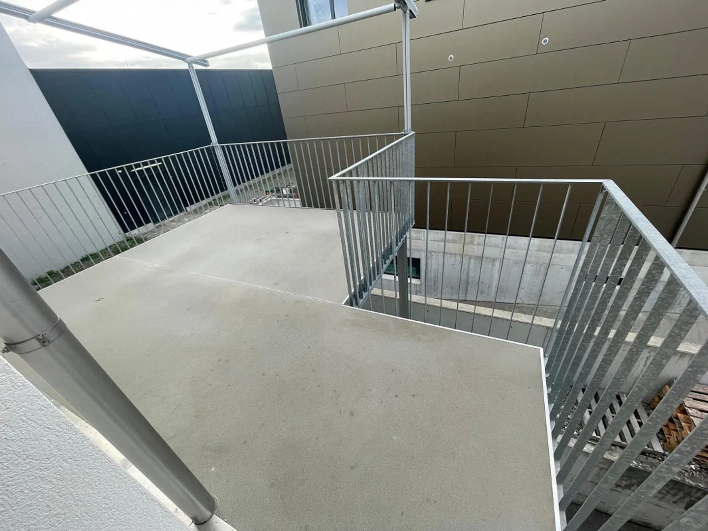 Modern, light-flooded loft with large balcony - Photo 5 of 5