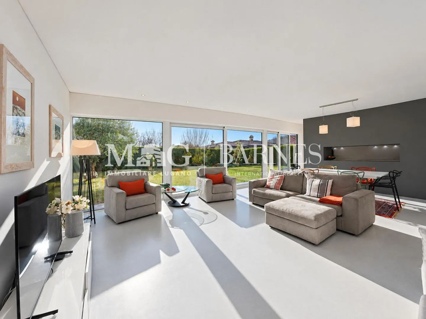 Villa moderna con giardino a Lugano - Foto 3 di 16