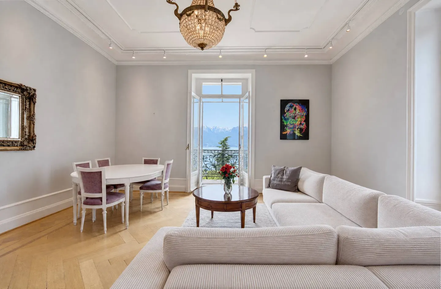 Appartement Charmant avec Vue sur le Lac - Photo 1 sur 4
