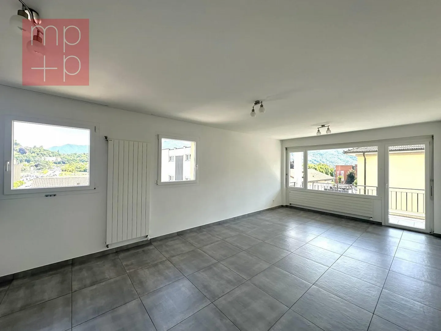 Renovierte Wohnung mit Terrasse - Foto 2 von 8