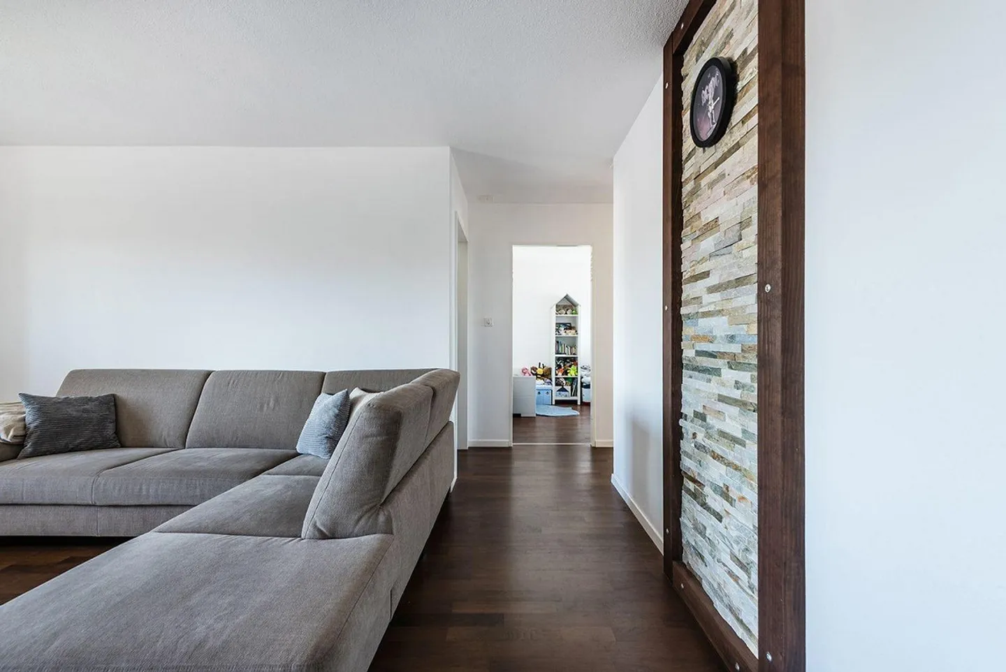4.5 Room City Apartment in Kreuzlingen - Photo 3 of 13