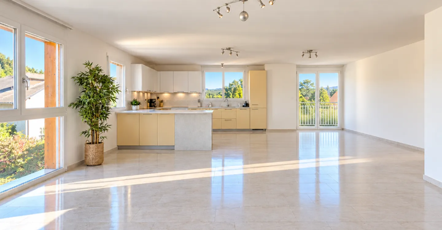 Bright Apartment Near Lausanne - Photo 3 of 12