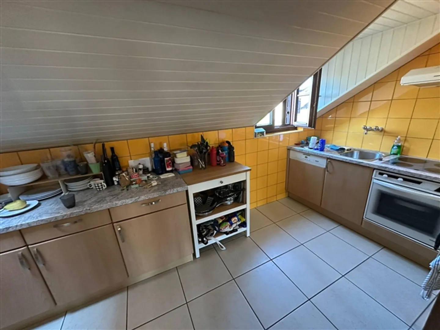 Appartement 4 pièces à Vieux Carouge. - Photo 4 sur 6