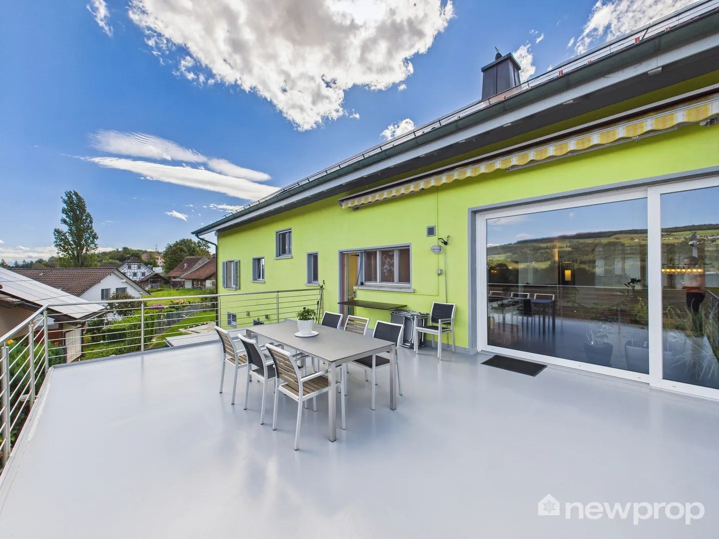 6.5-Zimmer-Einfamilienhaus mit Einliegerwohnung und Studio - Foto 14 di 26