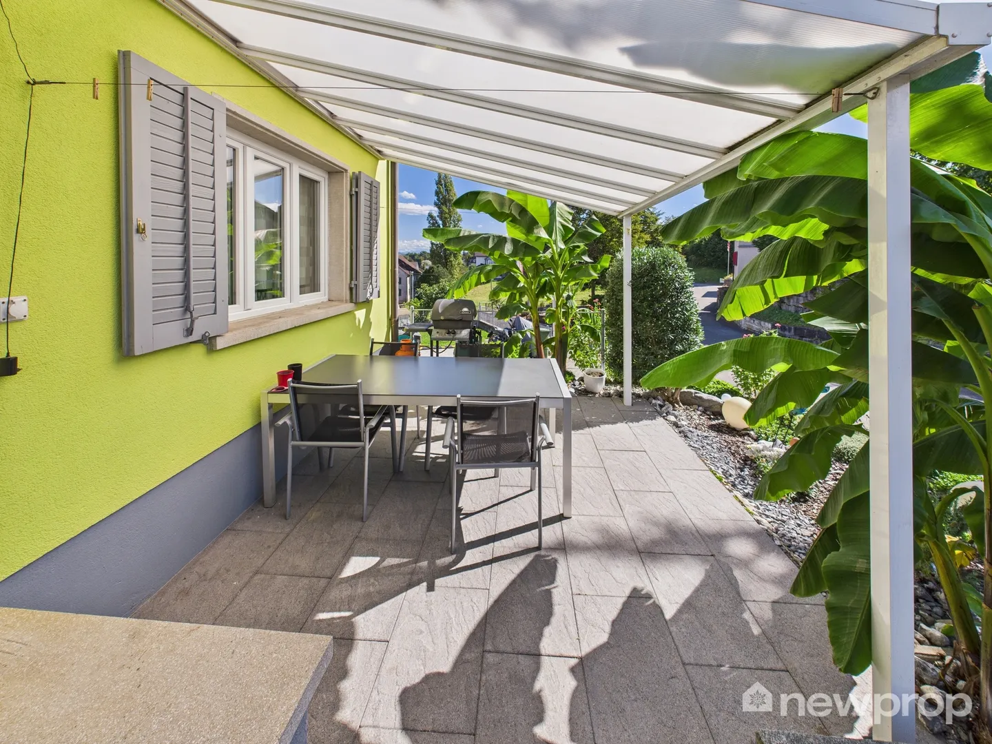 6.5-Zimmer-Einfamilienhaus mit Einliegerwohnung und Studio - Foto 15 di 26