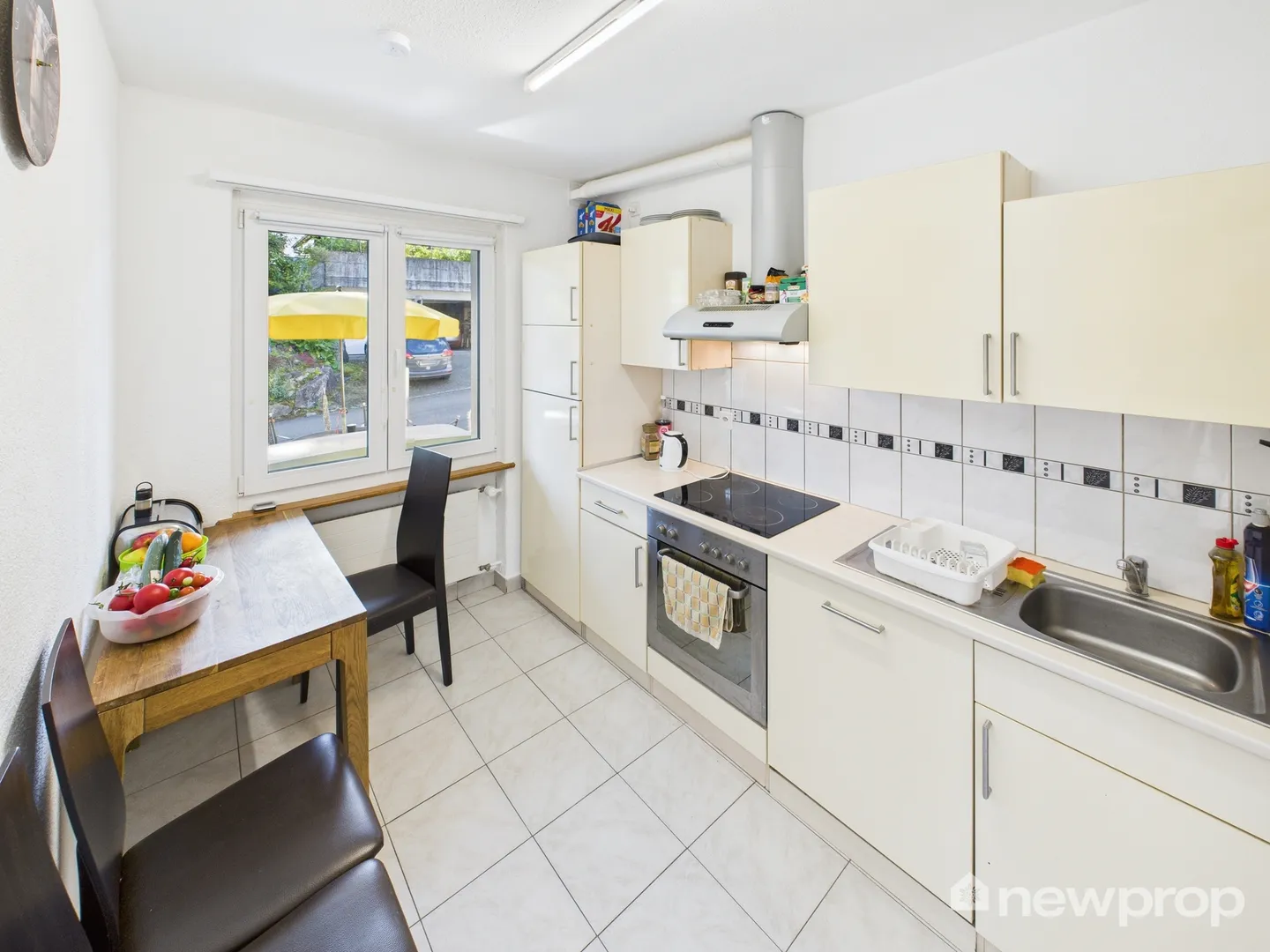 6.5-Zimmer-Einfamilienhaus mit Einliegerwohnung und Studio - Foto 16 di 26