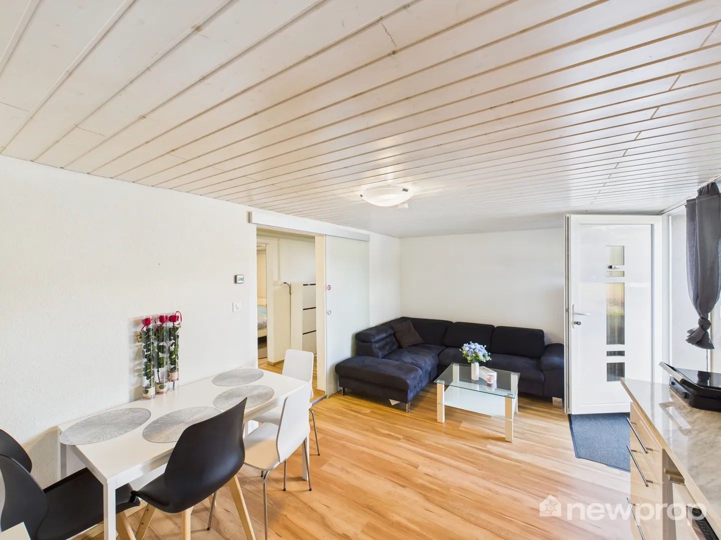 6.5-Zimmer-Einfamilienhaus mit Einliegerwohnung und Studio - Foto 17 di 26