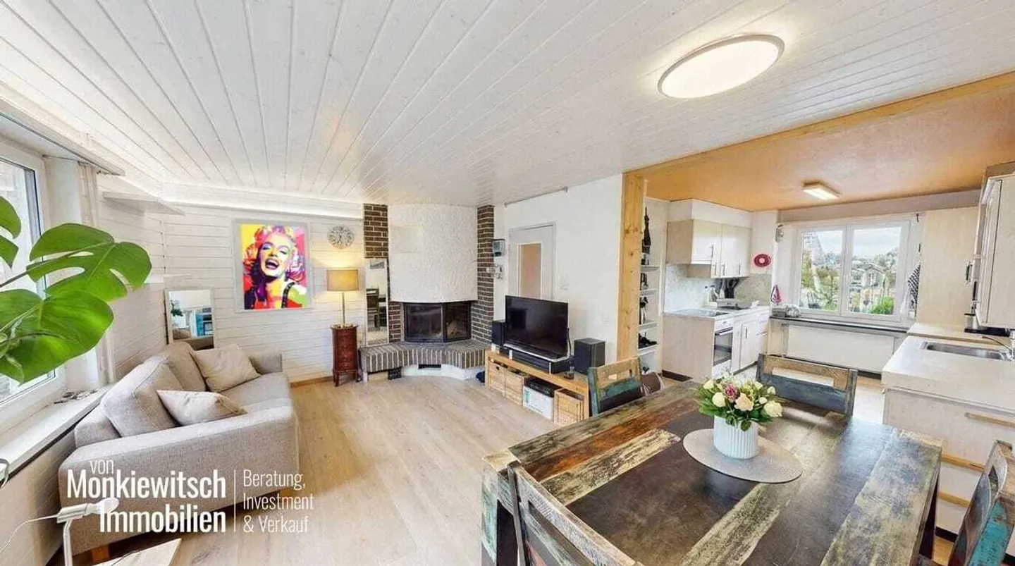 Charming Townhouse in Winterthur - Photo 3 of 13