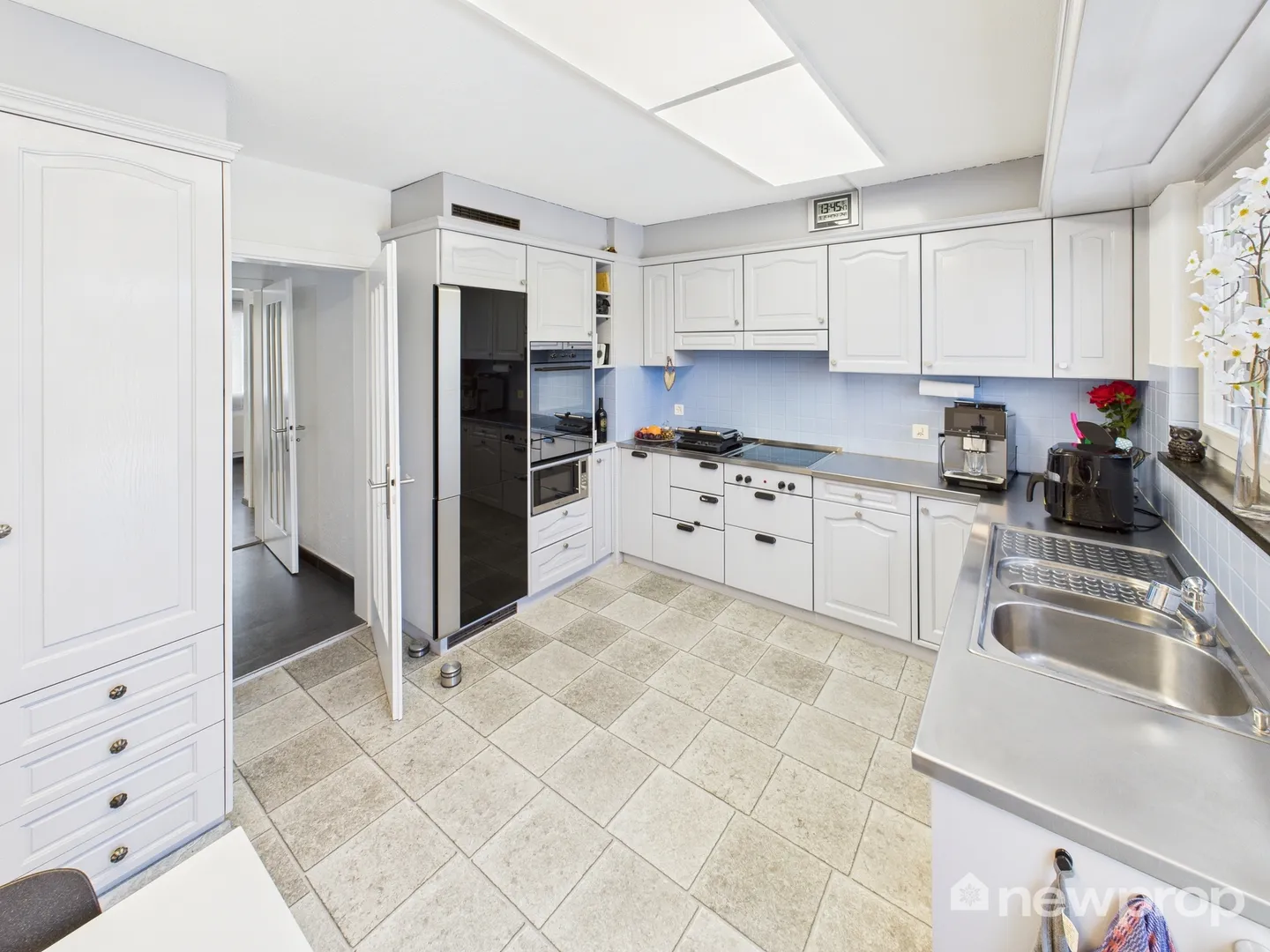 6.5-Zimmer-Einfamilienhaus mit Einliegerwohnung und Studio - Foto 7 di 26