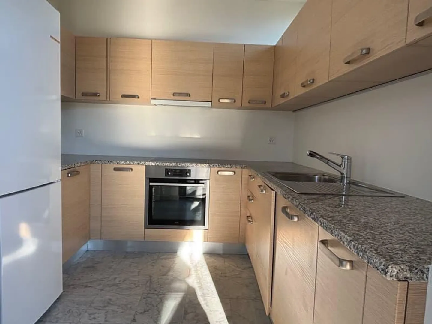 Luminoso appartamento 4.5 locali a Massagno - Foto 5 di 9