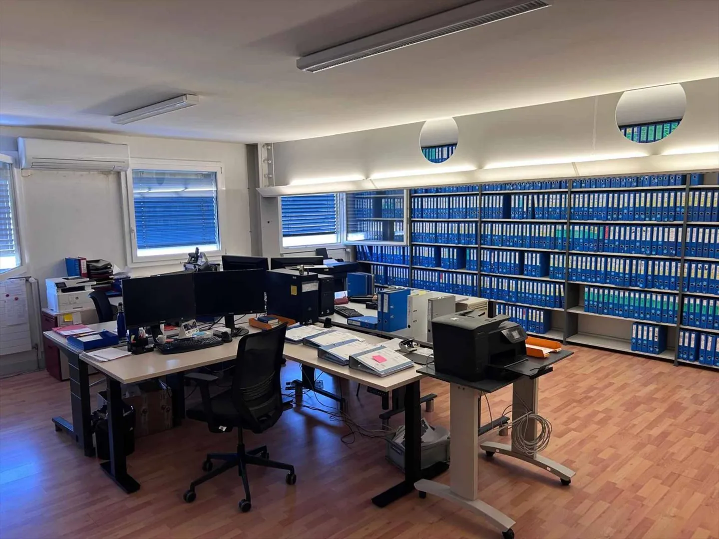 Espace industriel avec bureaux - Photo 7 sur 11