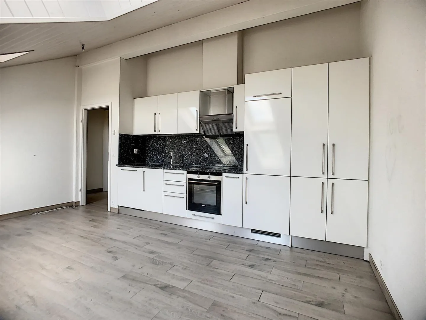 2.5 Room Apartment - Photo 1 of 7