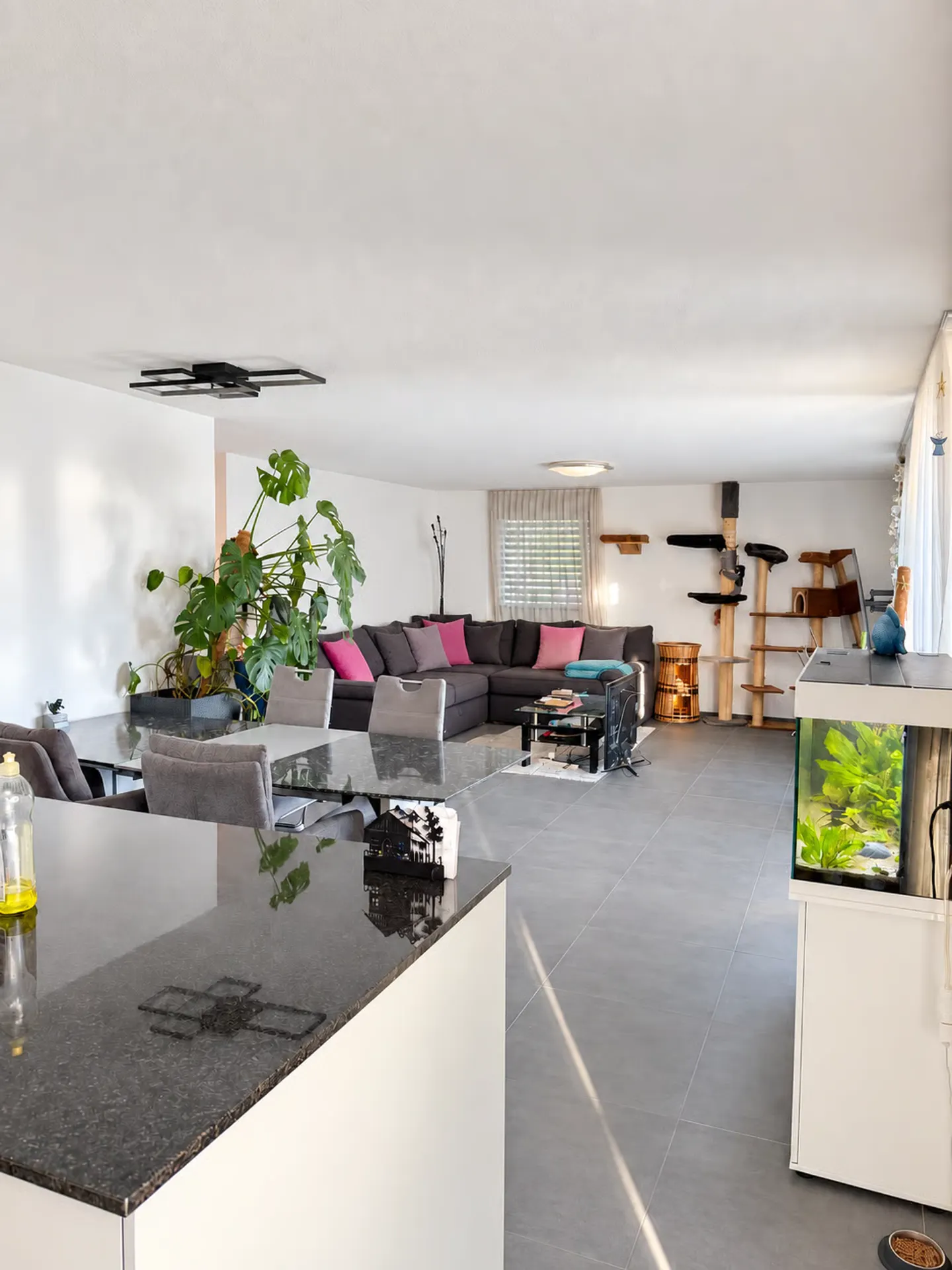Moderne, calme et confortable - Votre maison de rêve à Kallnach! - Photo 4 sur 10