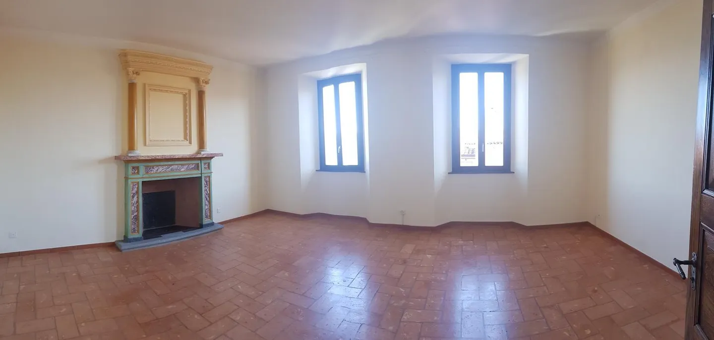 Affittiamo un immobile in una casa nobile a Cademario, con vista parziale sul lago e camino - Foto 4 di 7