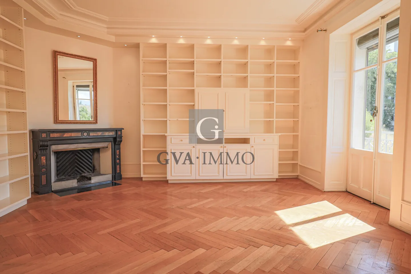 6-room apartment - Photo 1 of 2