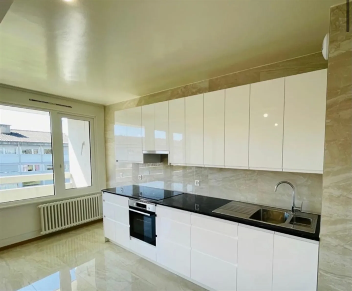 5-room apartment in Avully. - Photo 1 of 7