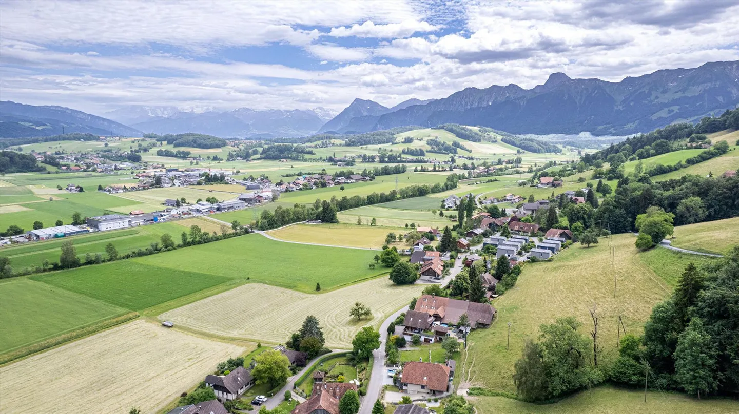 Terreno edificabile di 1'336 m2 con vista a Burgistein in vendita - Foto 9 di 13