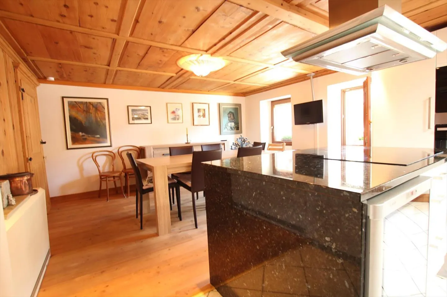 4-room duplex apartment in the center of the village - Photo 9 of 45