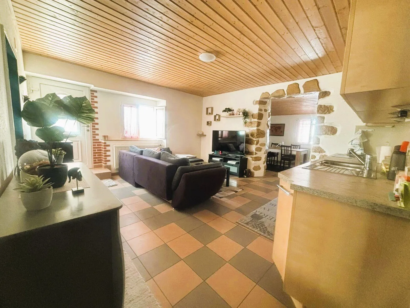 Charmant appartement 4.5 pièces - Photo 2 sur 10