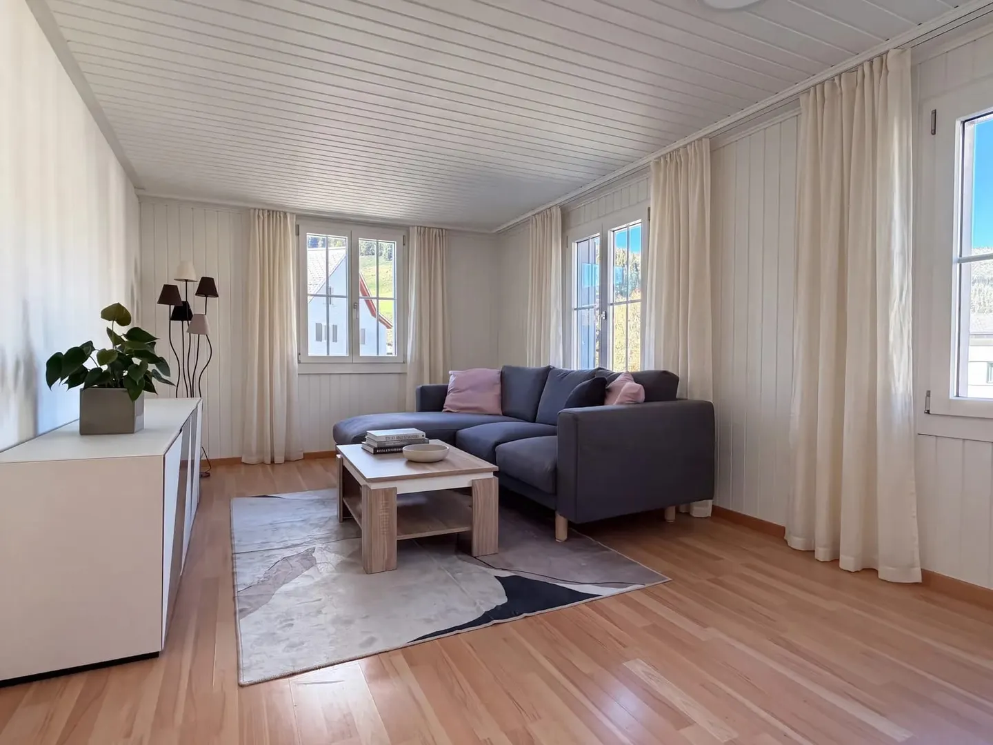 Charming 2-Room Apartment in Ybrig - Photo 3 of 5