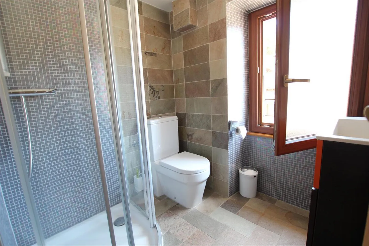 4-room duplex apartment in the center of the village - Photo 25 of 45
