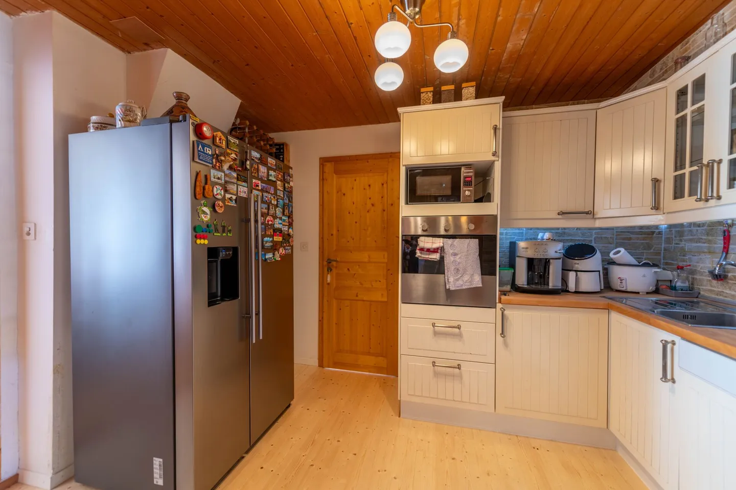 Central Location - Rent, Business, Live - Photo 4 of 22