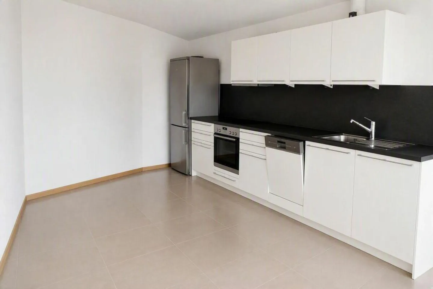 Cozy 2-room apartment in the green for pure relaxation - Photo 2 of 7