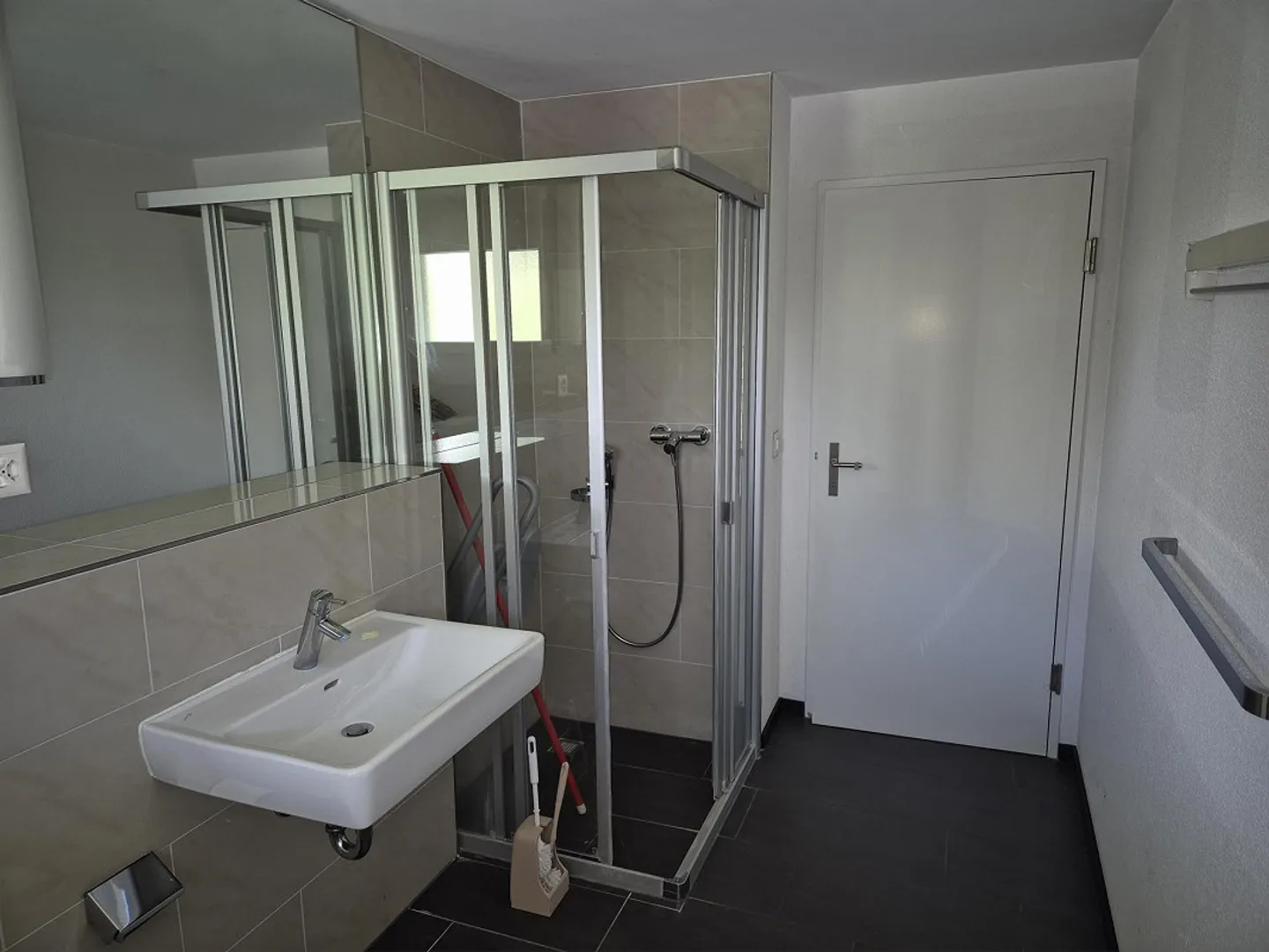 Appartement au rez-de-chaussée - Photo 5 sur 7