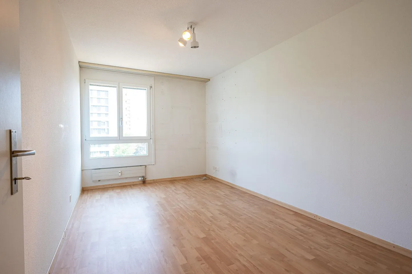 Bright 4.5-room apartment with balcony in Muri near Bern for sale - Photo 11 of 13