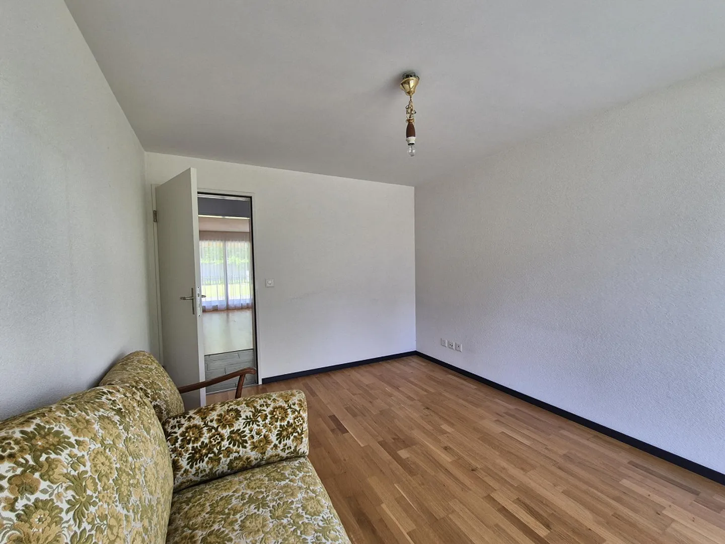 Appartement au rez-de-chaussée - Photo 6 sur 7