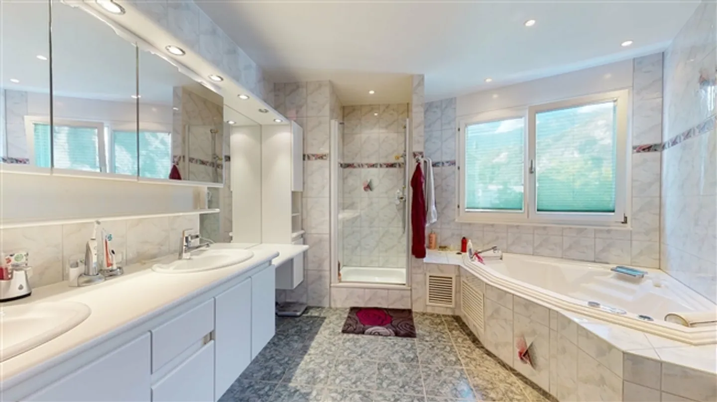 * Centro città – Attico di 5,5 stanze in affitto * - Foto 9 di 12