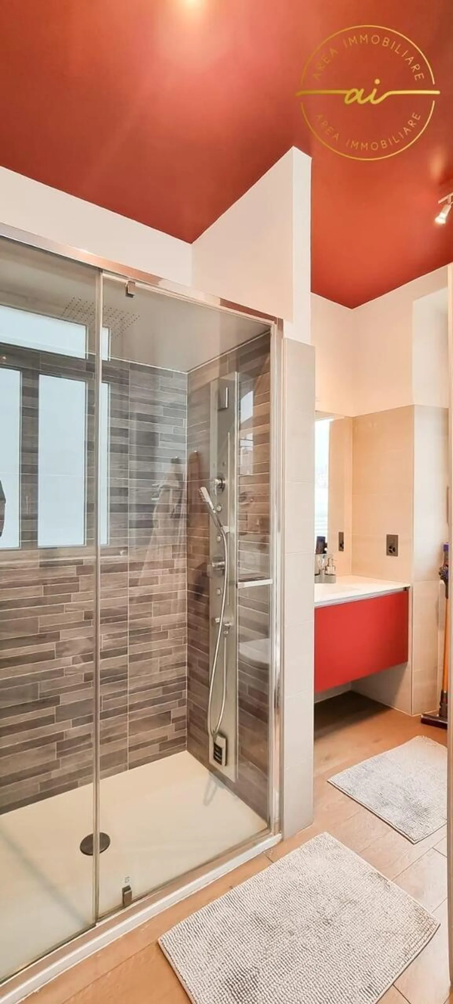 ACCOGLIENTE APPARTAMENTO 2.5 LOCALI CON TERRAZZA COPERTA - Foto 7 di 9
