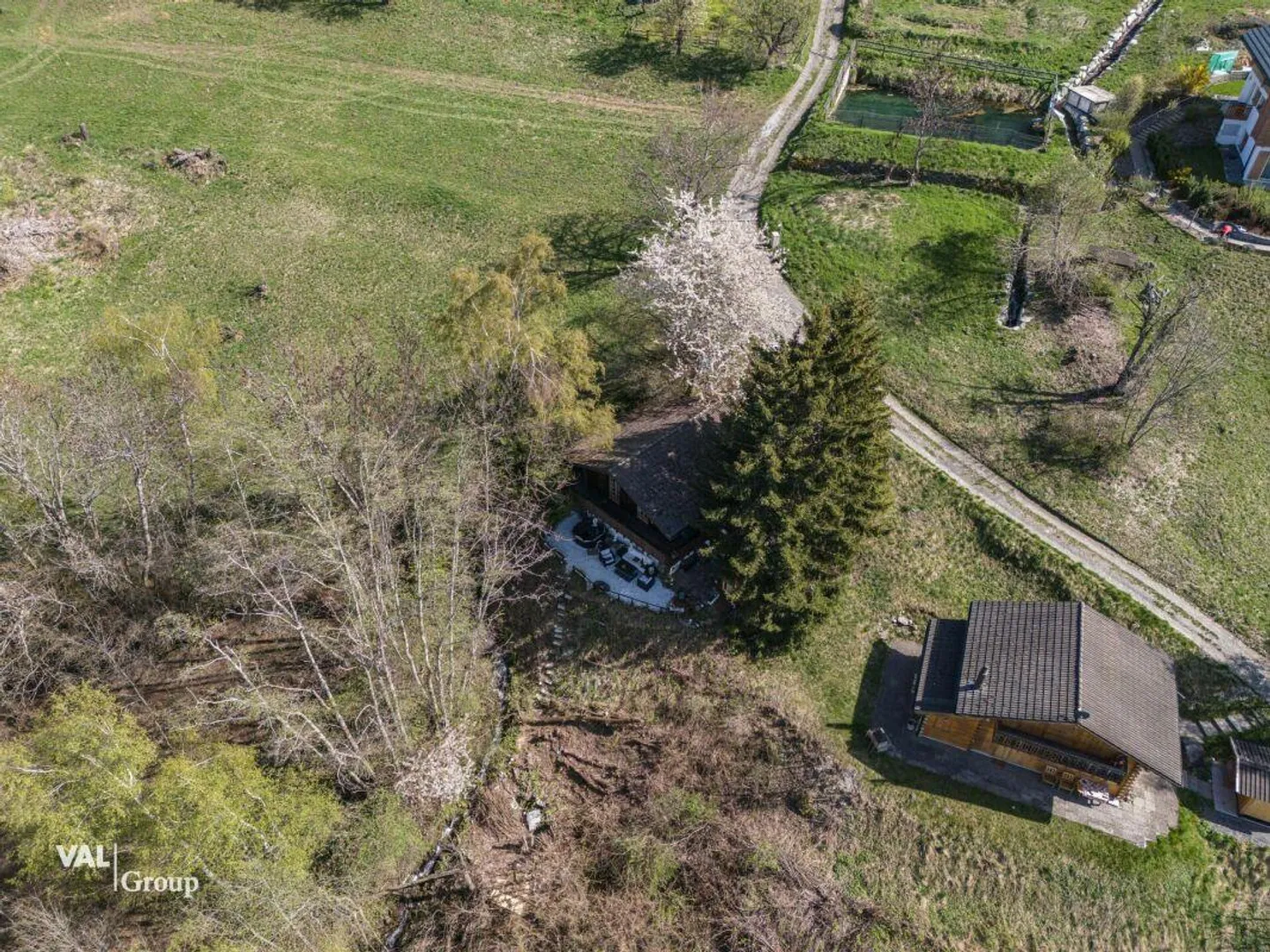 Bijou exclusif dans la nature à louer - Photo 17 sur 18