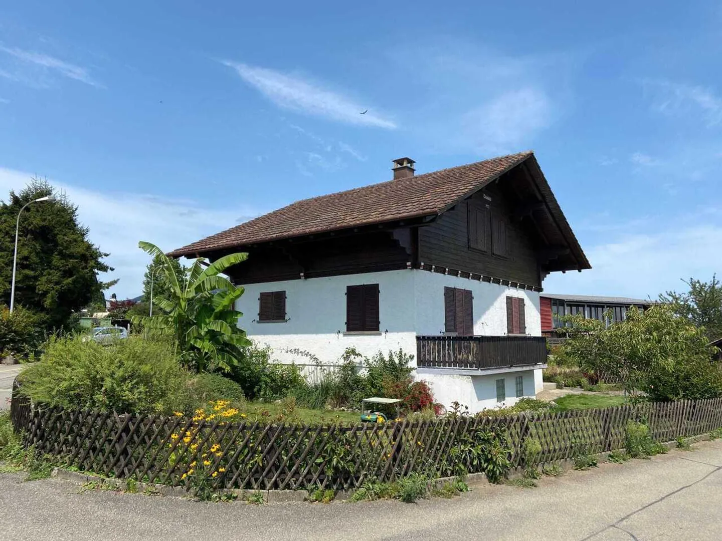 Charmantes Freistehendes Haus in Niederbipp - Foto 2 von 9