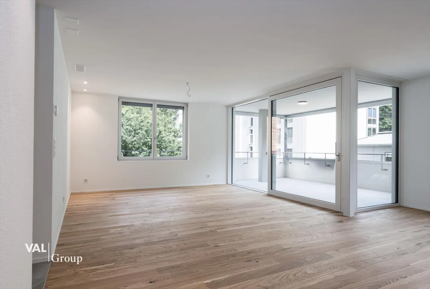 Moderne, lichtdurchflutete 4.5-Zimmerwohnung in attraktiver, ruhiger Lage - Foto 3 von 8