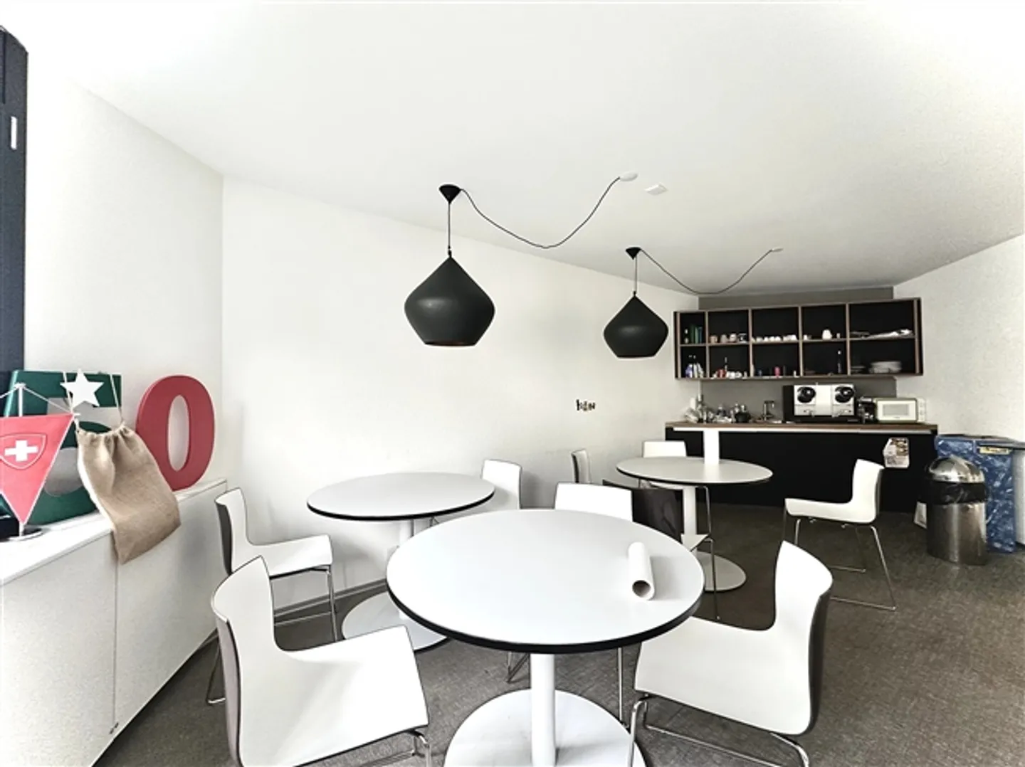 Luxury offices at Place du Midi - strategic location in Sion - Photo 10 of 12