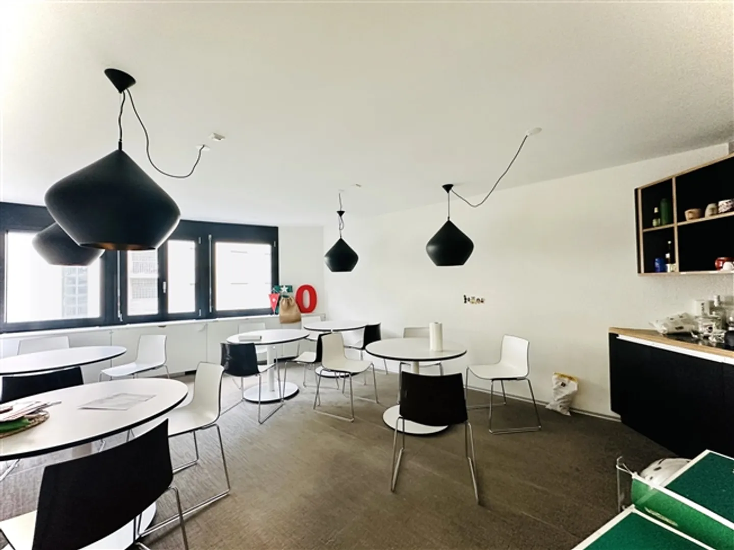 Luxury offices at Place du Midi - strategic location in Sion - Photo 11 of 12