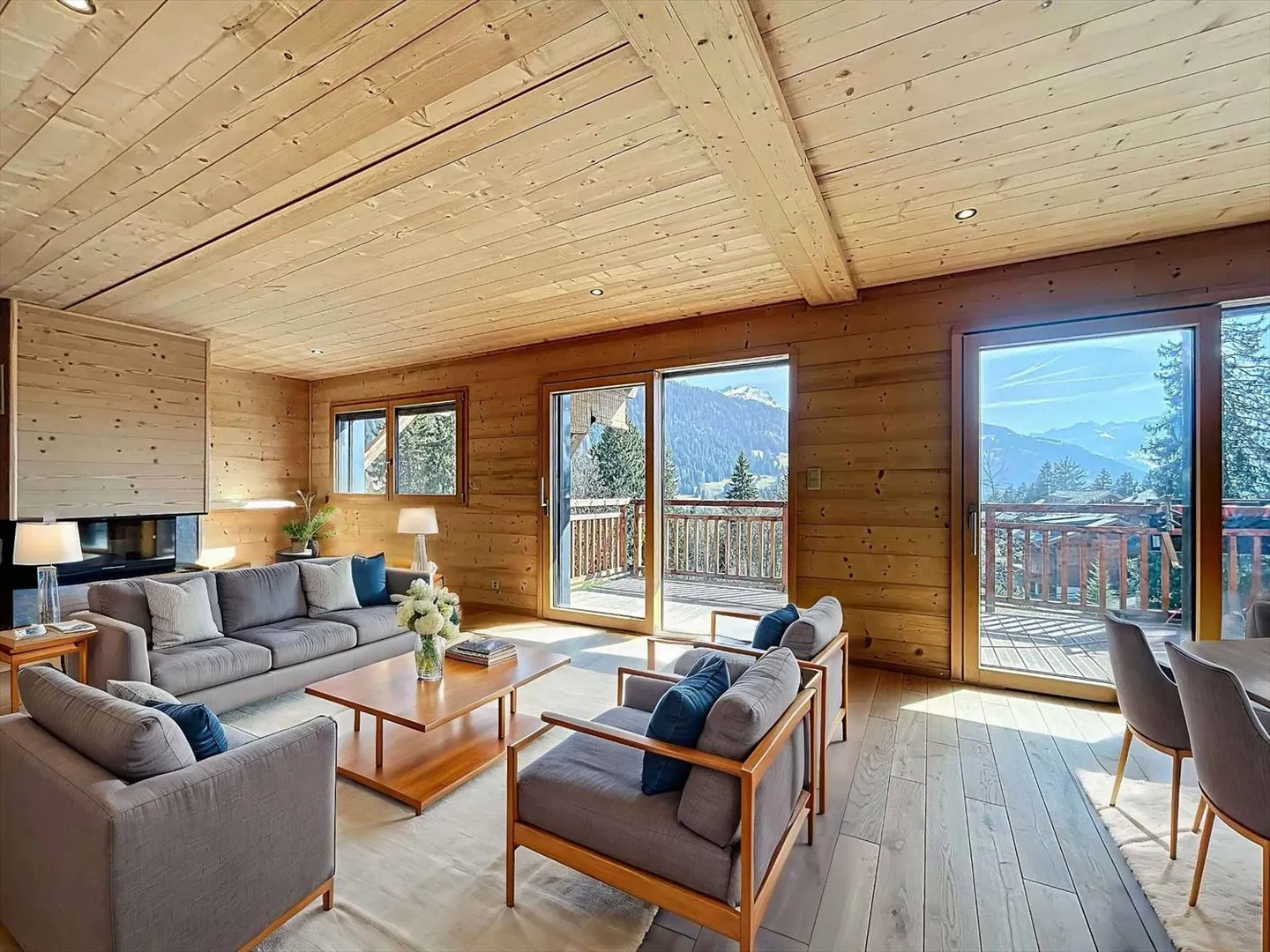 Appartamento di alto standard con vista sulle montagne, a pochi passi dalle piste - Foto 1 di 7
