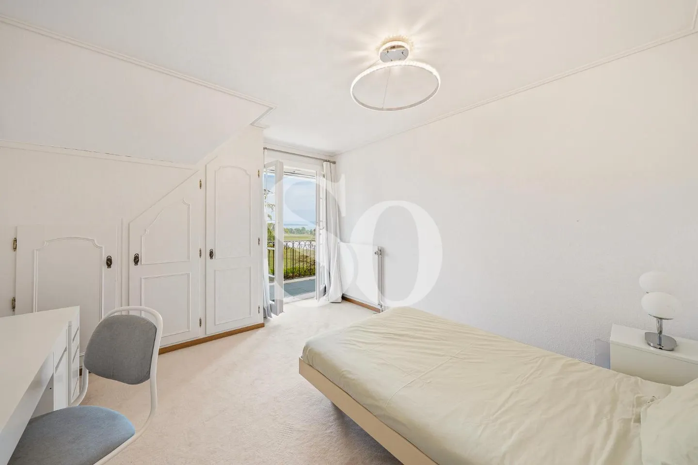 Elegante Villa mit Atemberaubendem Blick - Foto 12 von 12