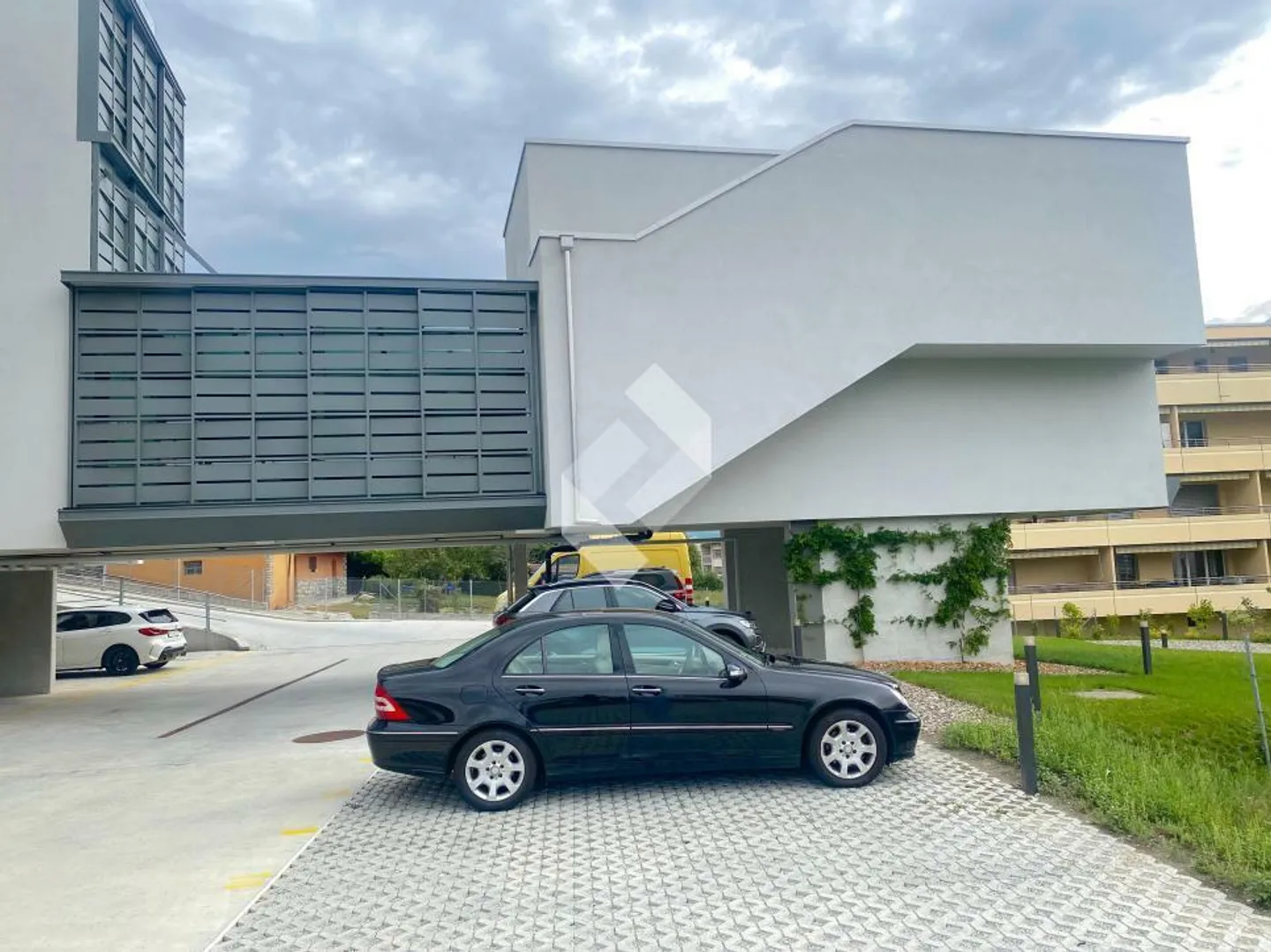 Unico e non convenzionale. Progettato dal costruttore per se stesso. - Foto 3 di 13