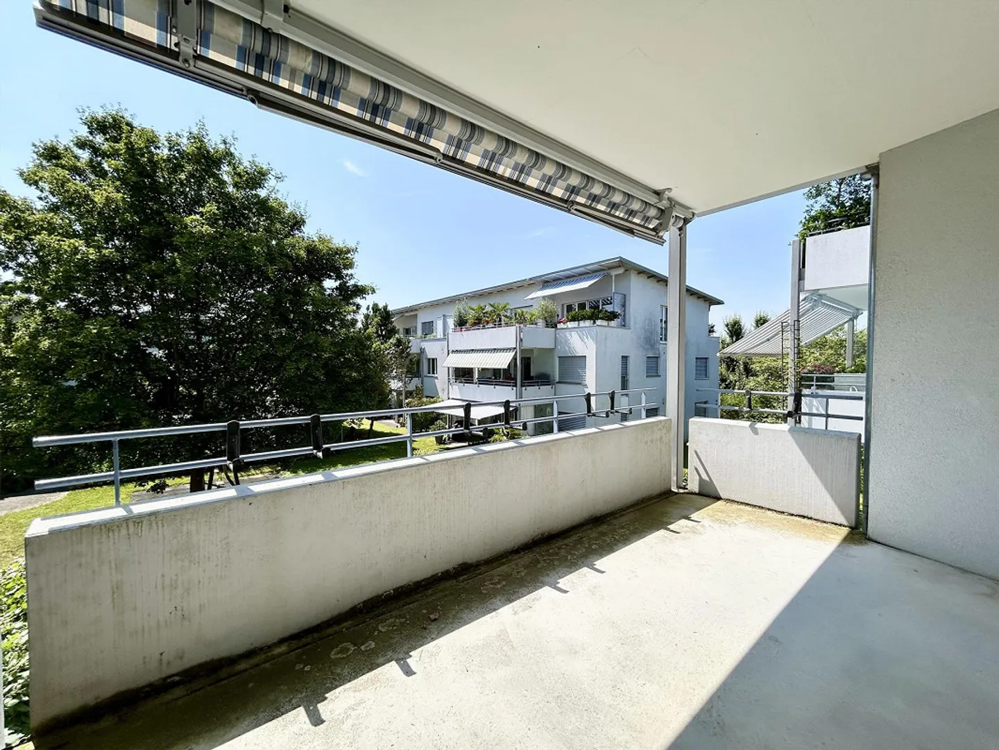 Appartamento moderno 4.5 locali 99m2 in una posizione tranquilla - Foto 9 di 9