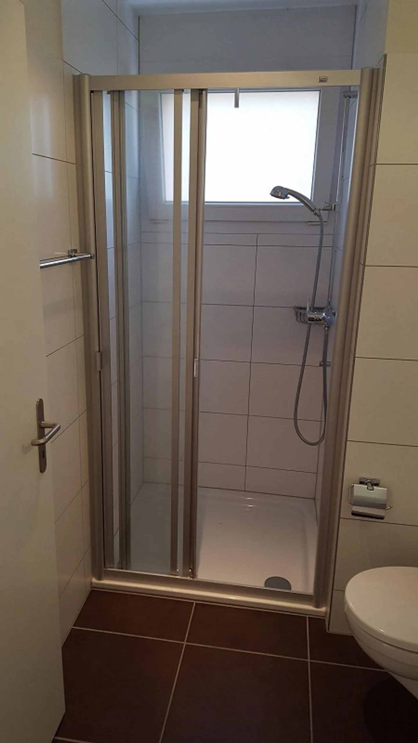 Grosszügige 4.5 Zimmer Wohnung im ruhigen Quartier - Foto 8 von 9