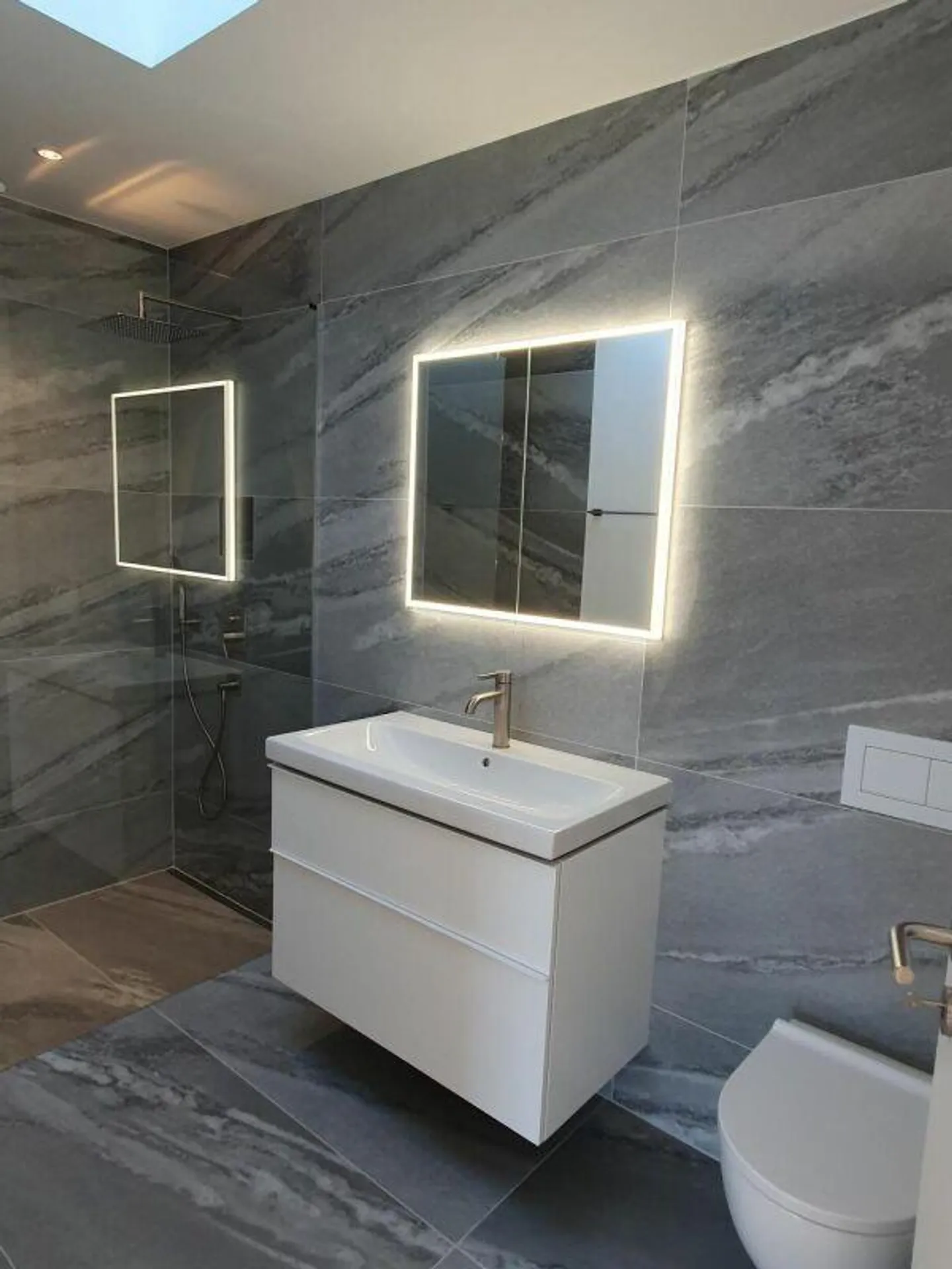 Vue panoramique époustouflante et tout neuf ! - Photo 9 sur 12