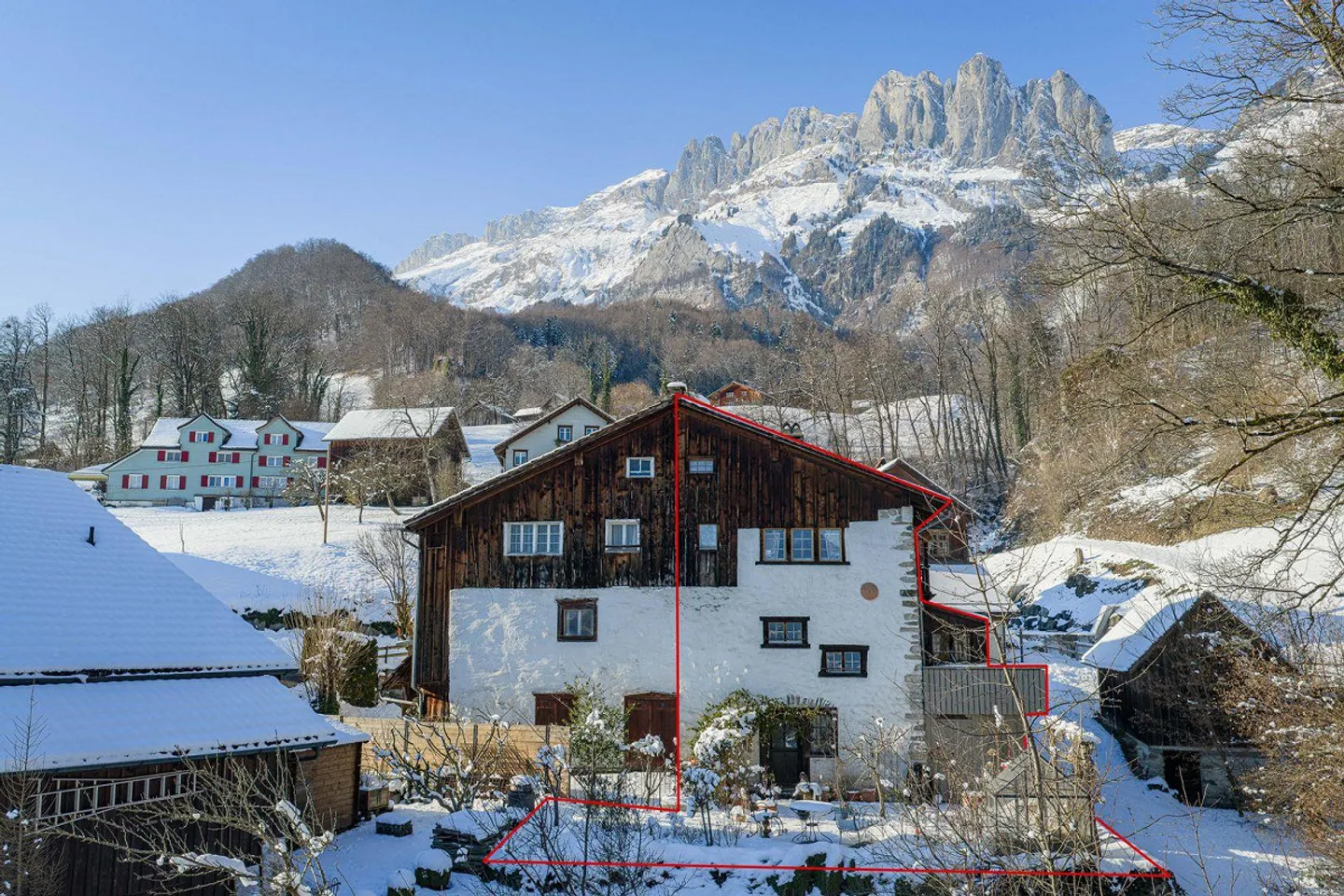 Wohnhaus - Foto 2 von 11