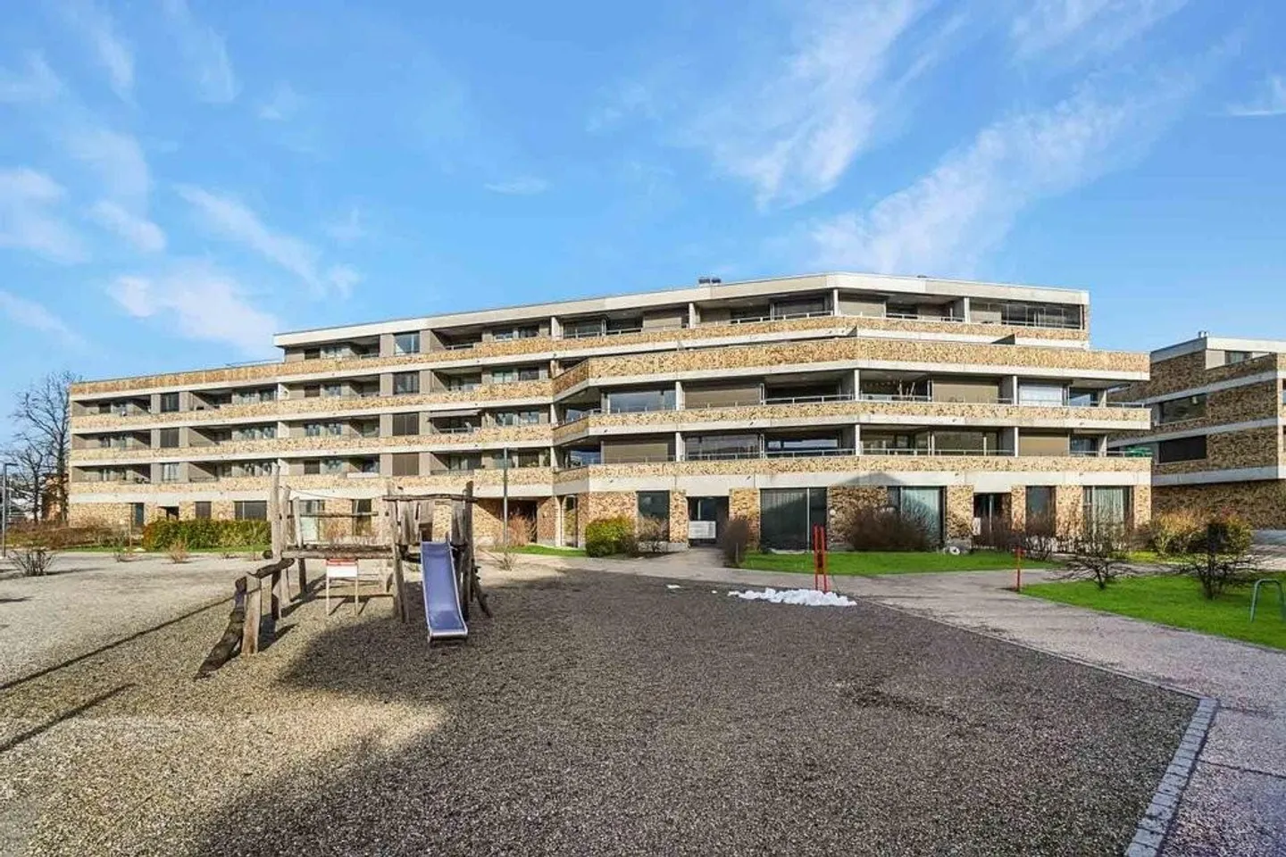 Modern apartment in a quiet yet central location - Photo 1 of 12