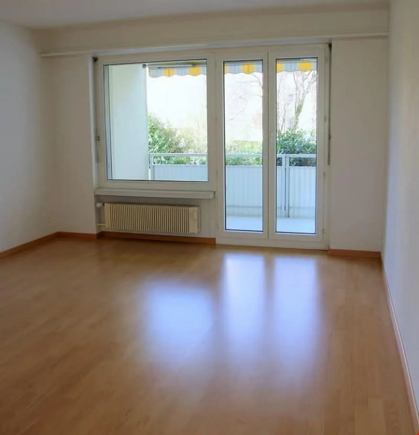 Appartement confortable de 2,5 pièces avec balcon à Wittenbach - Photo 4 sur 9
