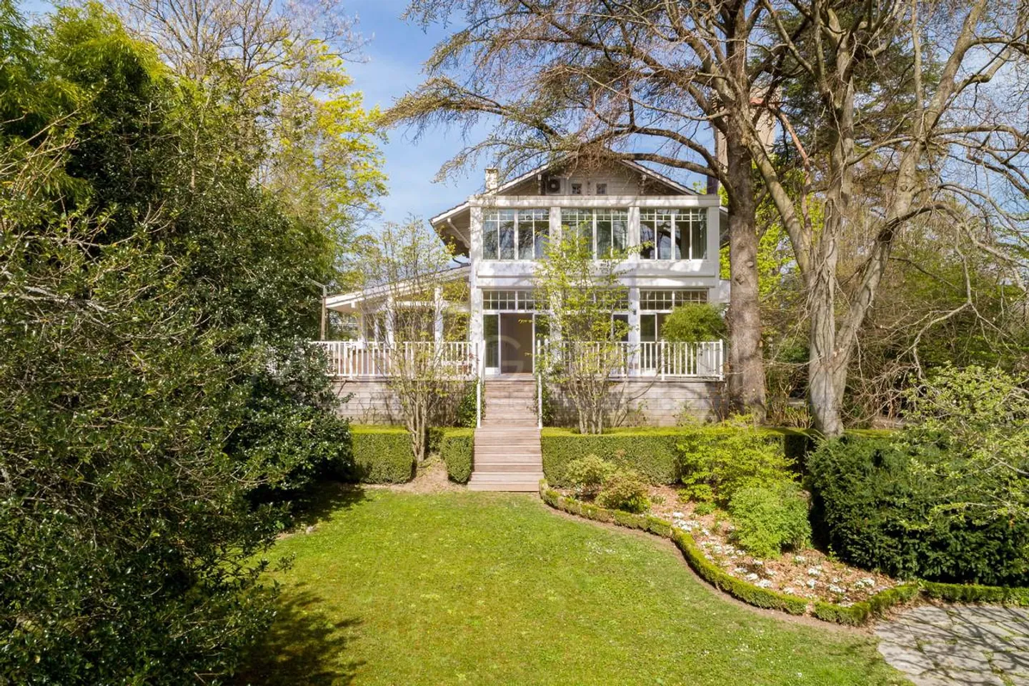 Charmante Villa Familiale à Vandoeuvres - Photo 2 sur 13