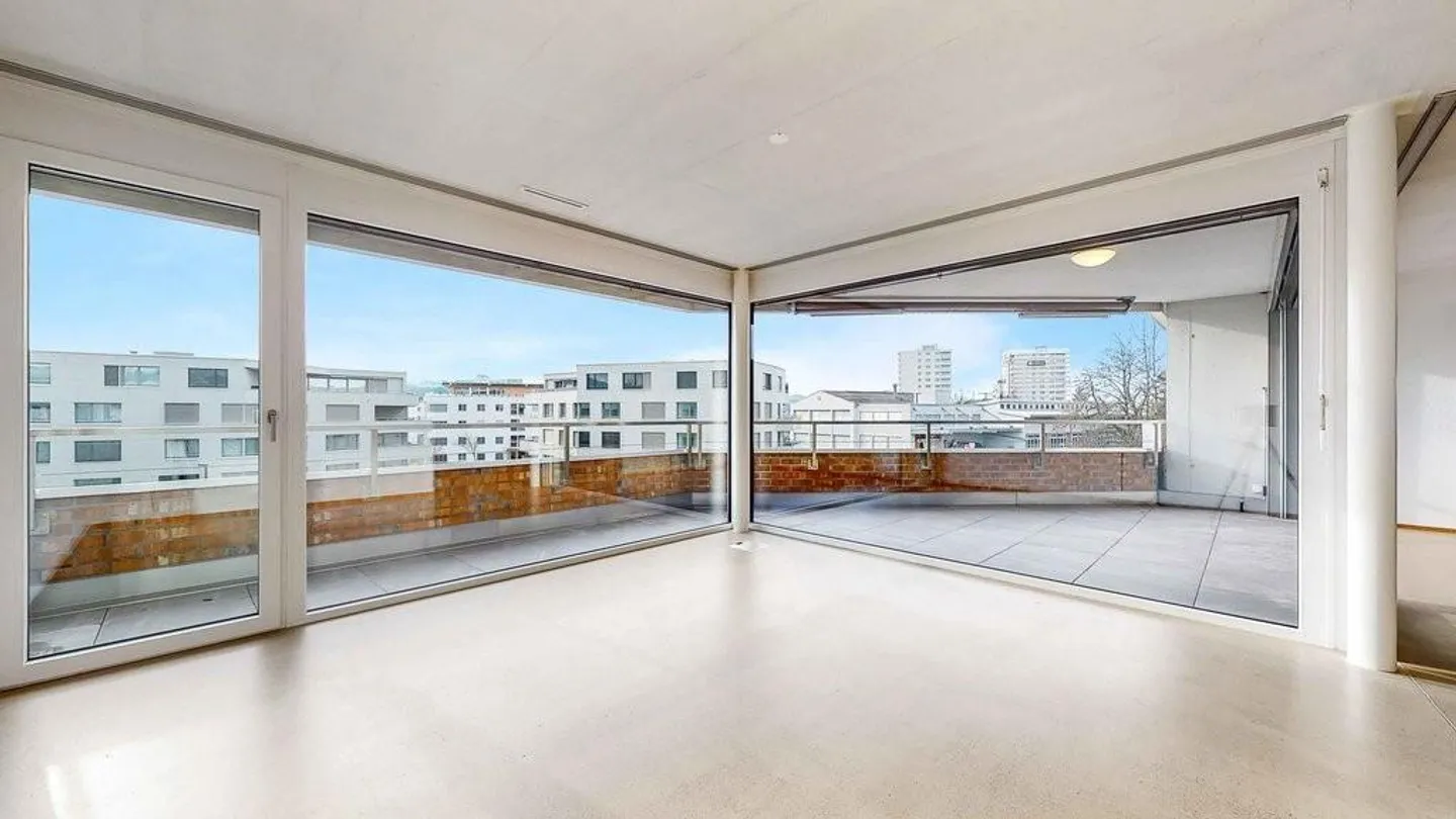 Modern apartment in a quiet yet central location - Photo 7 of 12